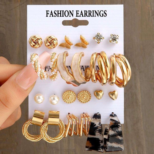 Hot Sale Trendy Geometric Butterfly Pearl Circle Earrings Set For Women Fashionable Pearl Hoop Earrings